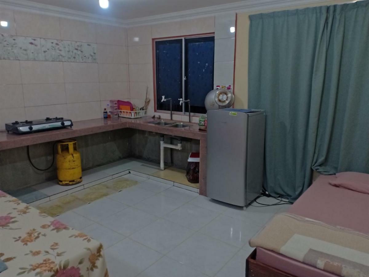 Homestay Pekan Ranau Esterno foto
