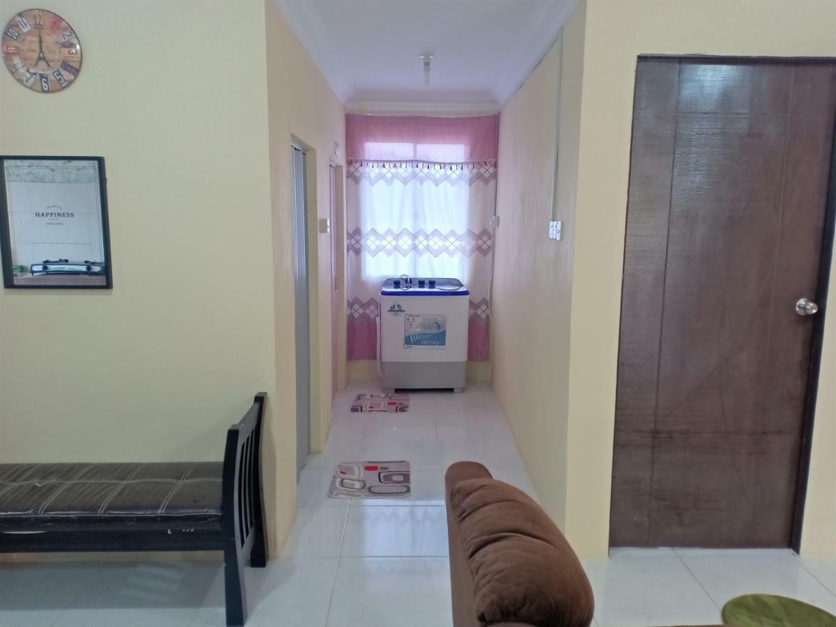 Homestay Pekan Ranau Esterno foto