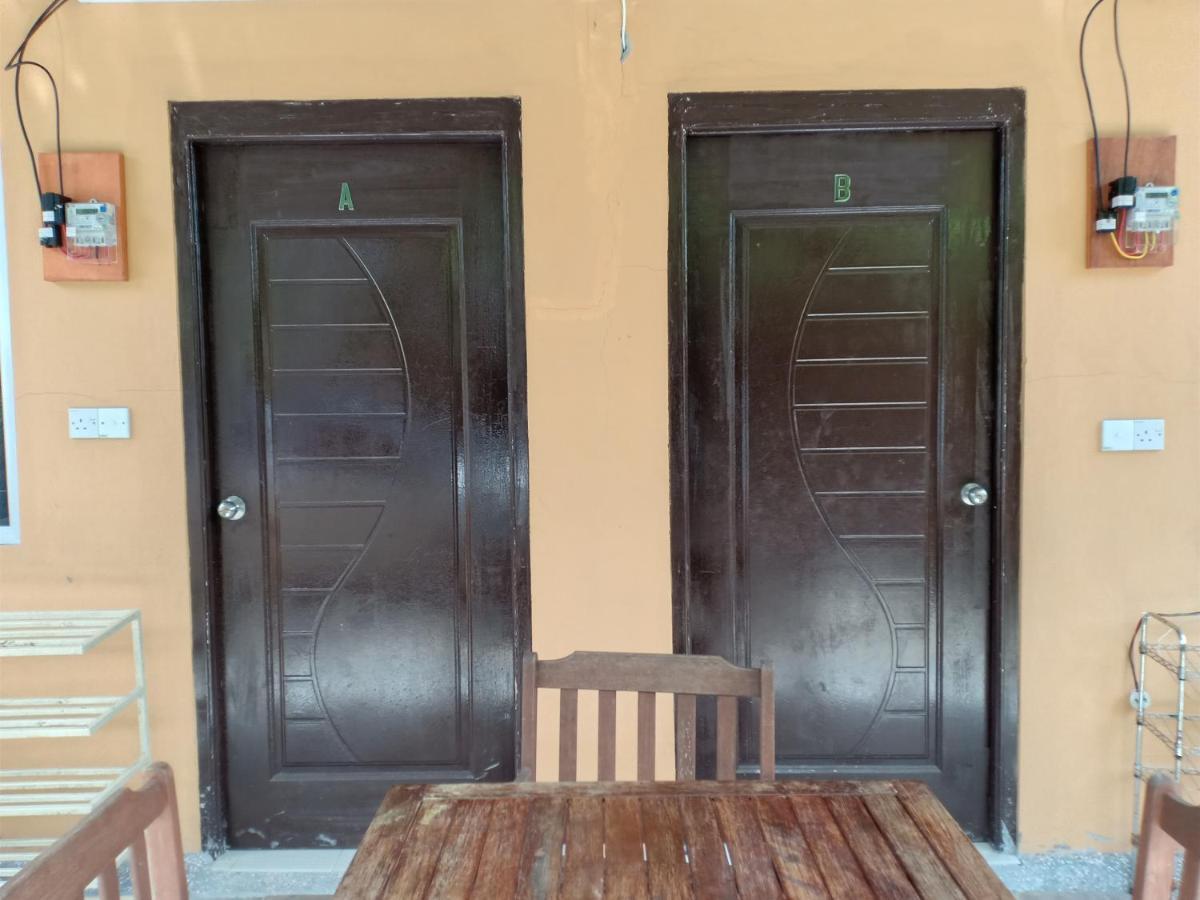 Homestay Pekan Ranau Esterno foto